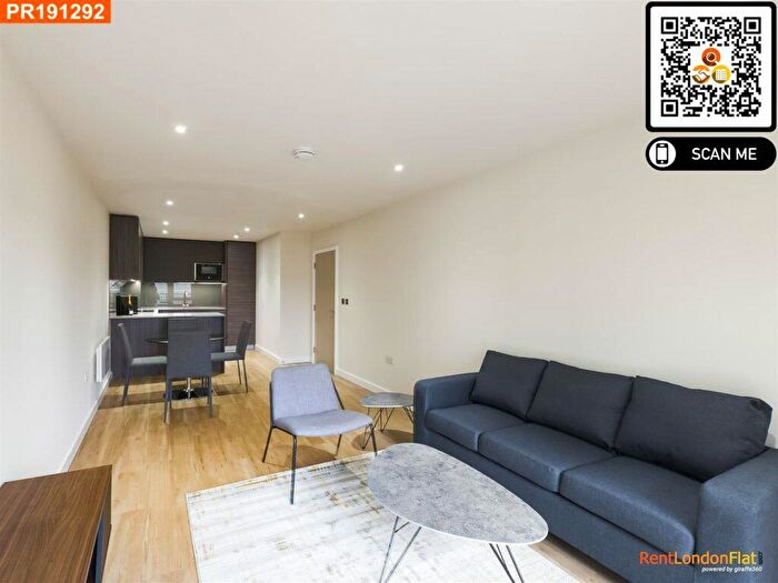 2 Bedroom Flat To Rent In Beaufort Square, Colindale, – Bedrooms Flat, NW9