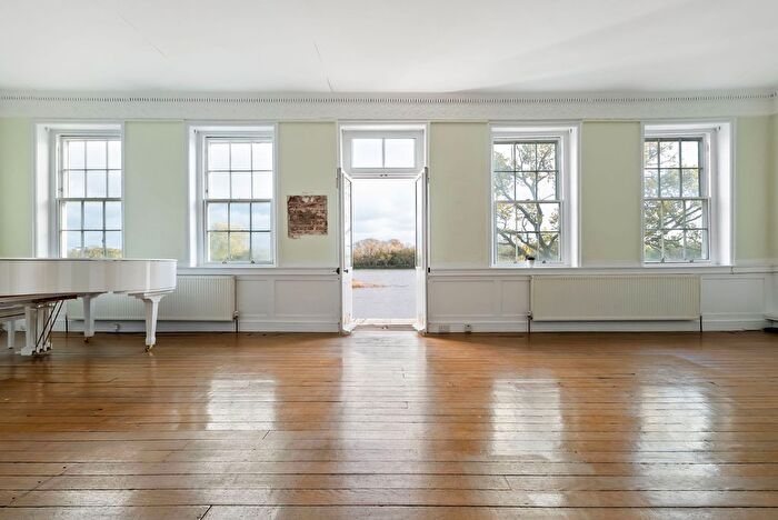 5 Bedroom Town House For Sale In Red Lion House, Chiswick Mall, London, W4