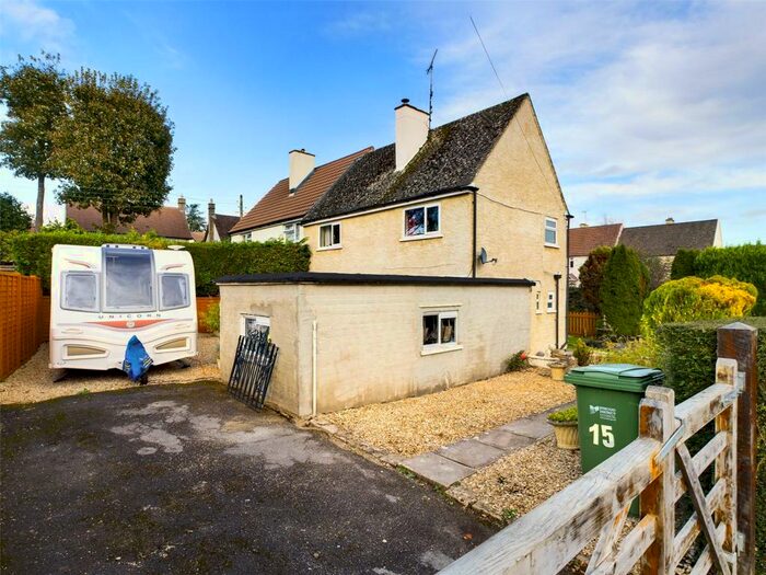 Houses for sale & to rent in GL6 9BW, Market Square, Minchinhampton Stroud