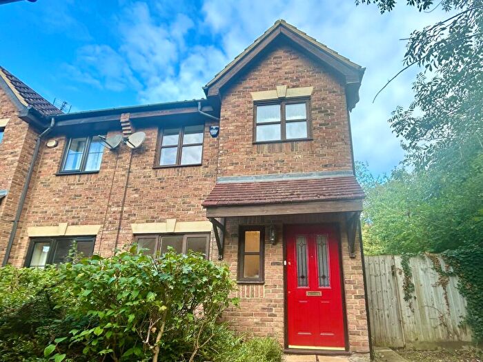 3 Bedroom Semi-Detached House To Rent In Volta Rise, Shenley Lodge, MK5