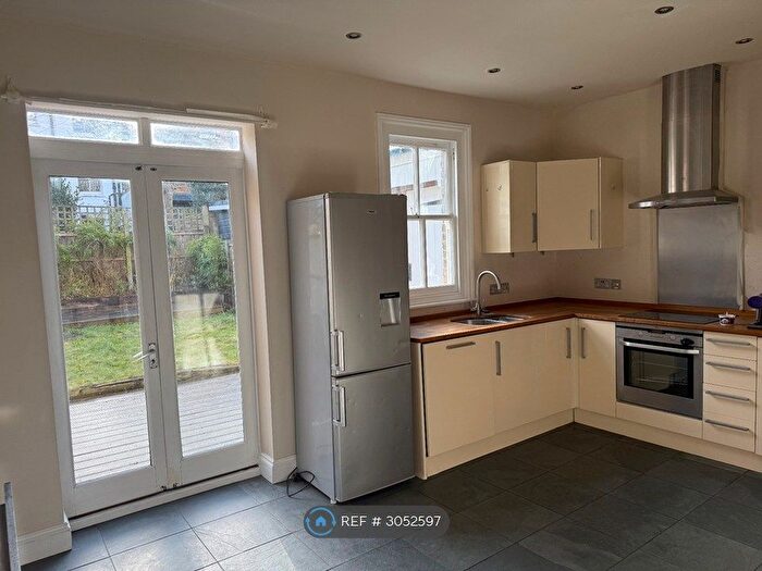 2 Bedroom Terraced House To Rent In Jennings Road, London, SE22