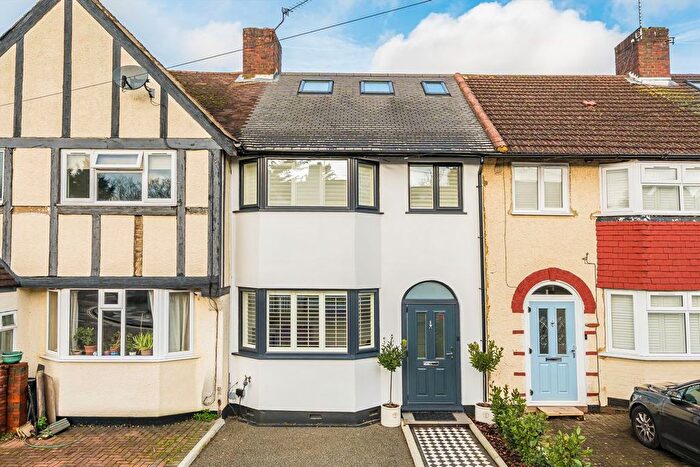4 Bedroom Property For Sale In Lisbon Avenue, Twickenham, TW2