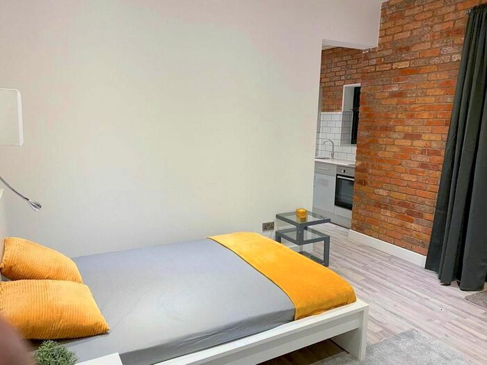 Studio To Rent In Far Gosford Street, Coventry, CV1