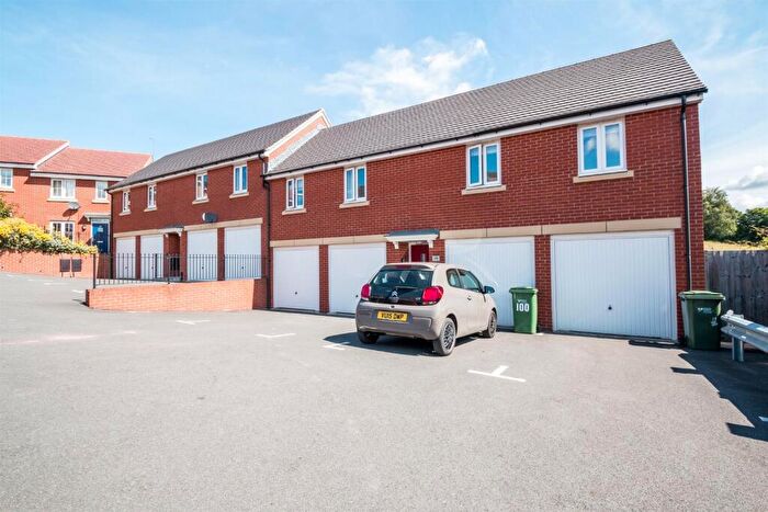 2 Bedroom Apartment To Rent In Jack Russell Close, Stroud, Gloucestershire, GL5