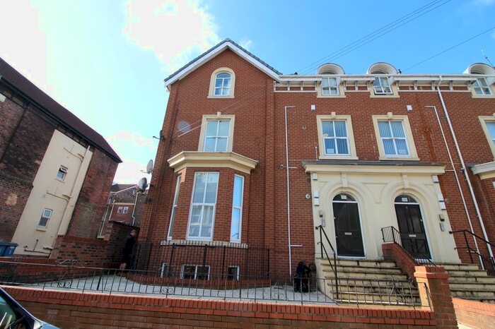 2 Bedroom Flat To Rent In Balmoral Road, Fairfield, Liverpool, Merseyside, L6