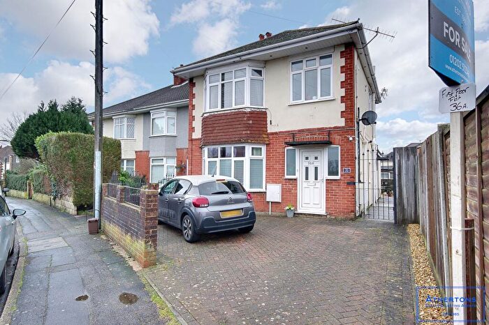 1 Bedroom Flat For Sale In Howeth Road, Bournemouth, BH10