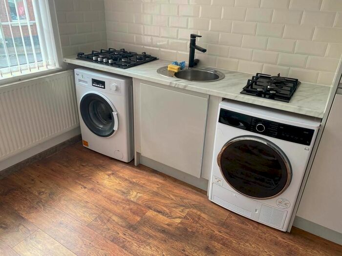 3 Bedroom Town House To Rent In Villiers Street, Coventry, CV2