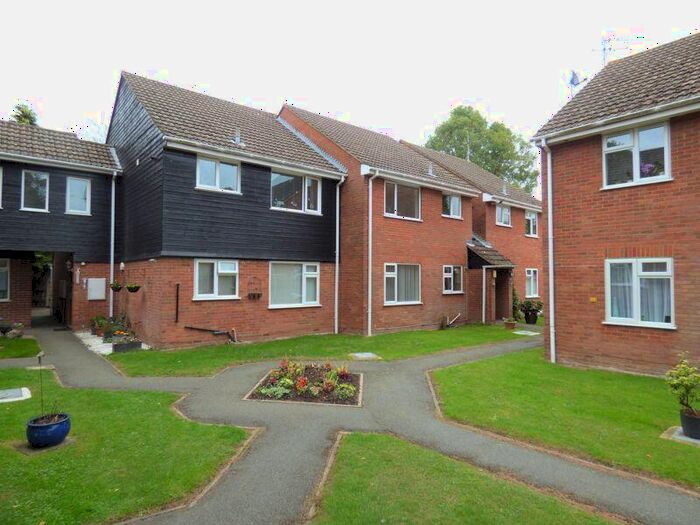 1 Bedroom Apartment To Rent In Coulson Court, Prestwood, HP16