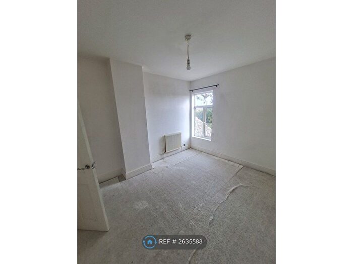 2 Bedroom Terraced House To Rent In St. Heliers Road, Cleethorpes, DN35