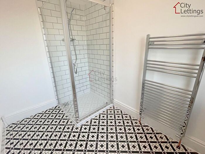 2 Bedroom Flat To Rent In Albert Road, Alexandra Park, Nottingham, NG3