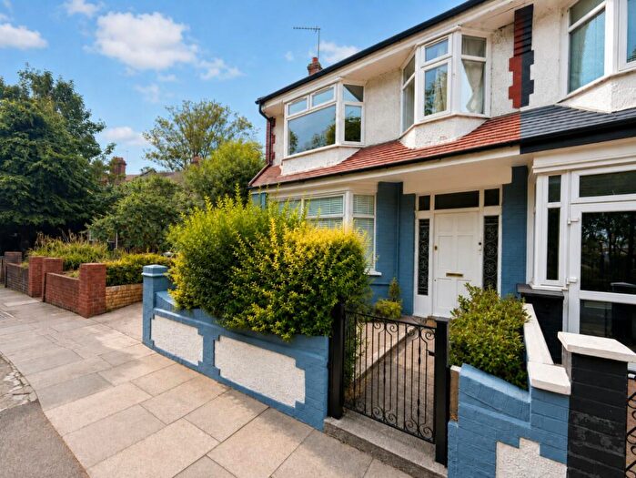 2 Bedroom Flat To Rent In Park View Road, Tottenham, N17