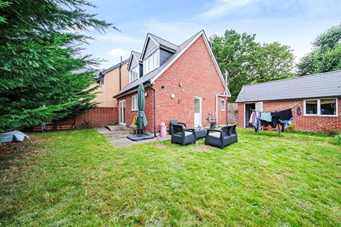 2 Bedroom Detached House To Rent In Lancaster Road, London, SE25