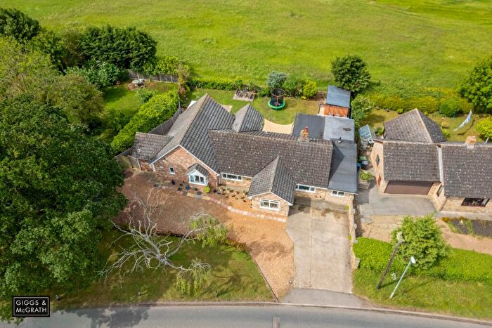 7 Bedroom Detached Bungalow For Sale In Strawberry End, Warboys Road, Pidley, Huntingdon, Cambridgeshire, PE28