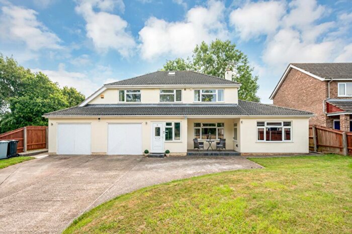 4 Bedroom Detached House For Sale In Corby Road, Swayfield, NG33
