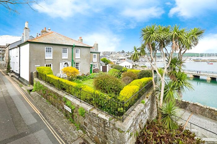 3 Bedroom End Terrace House For Sale In Abbey Street, Penzance, Cornwall, TR18