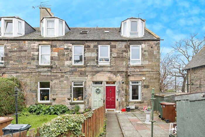1 Bedroom End Of Terrace House For Sale In Woodville Terrace, Edinburgh, Midlothian, EH6