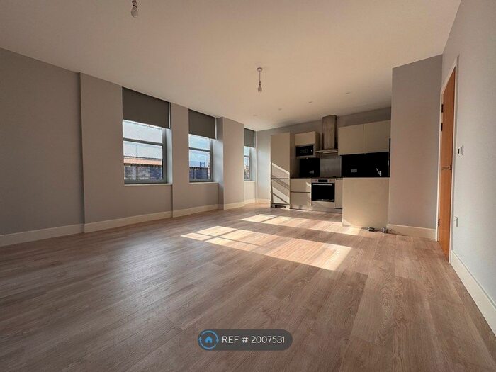 2 Bedroom Flat To Rent In Garden House, Tunbridge Wells, TN1