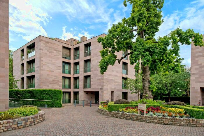 4 Bedroom Flat To Rent In Caenwood Court, Hampstead Lane, London, N6