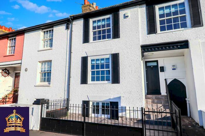 4 Bedroom Terraced House To Rent In Eastern Esplanade, Southend-On-Sea, SS1