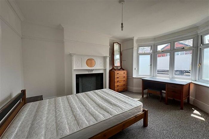 1 Bedroom Detached House To Rent In Chatsworth Road, BH8