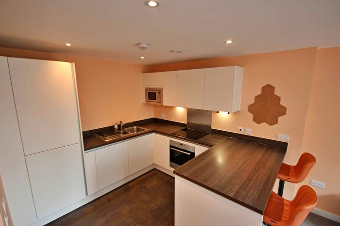 2 Bedroom Flat To Rent In Potato Wharf, Manchester, M3