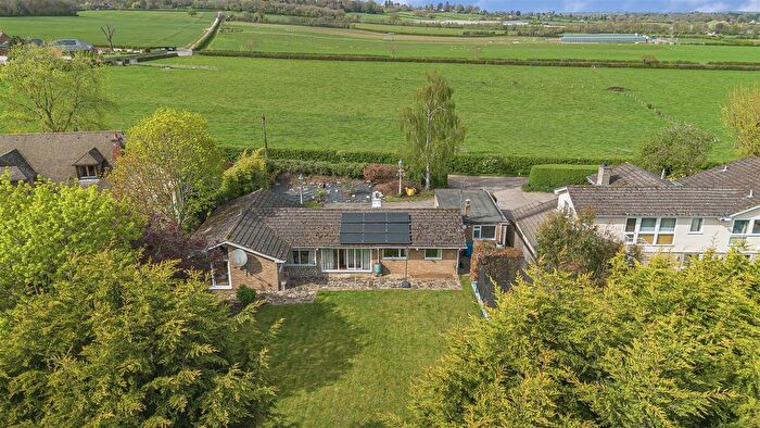 4 Bedroom Detached House For Sale In Nightingale Lane, Maidenhead, SL6