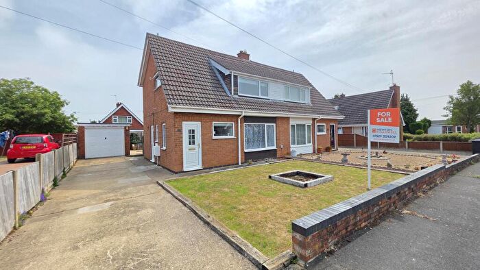 3 Bedroom Semi-Detached House For Sale In St. Marys Drive, Sleaford, NG34