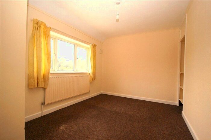 1 Bedroom Property To Rent In Fir Tree Road, Guildford, Surrey, GU1