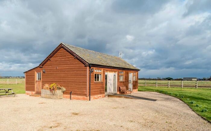 1 Bedroom Detached House To Rent In Dunton, Buckingham, MK18