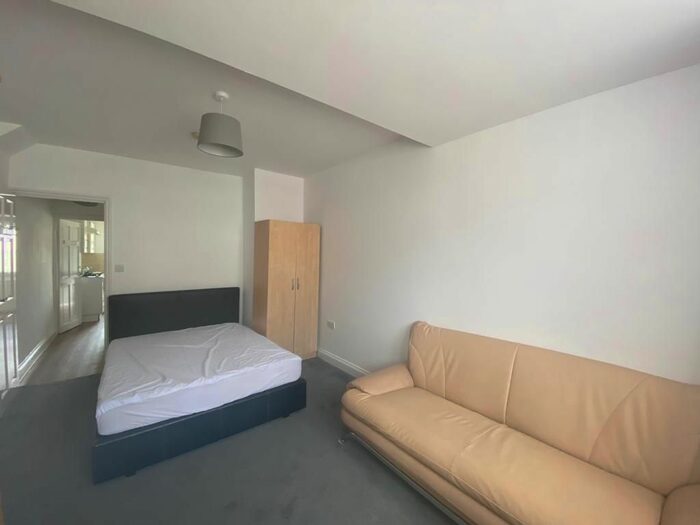 1 Bedroom Flat To Rent In Tudor Gardens, Harrow, HA3