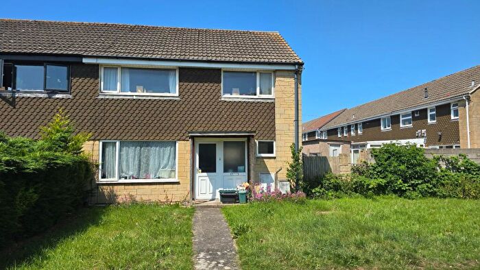 5 Bedroom Semi-Detached House For Sale In Conygre Grove, Filton, Bristol, BS34