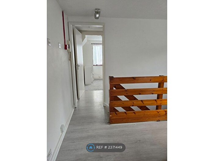 1 Bedroom Flat To Rent In St Georges Road, Feltham, TW13