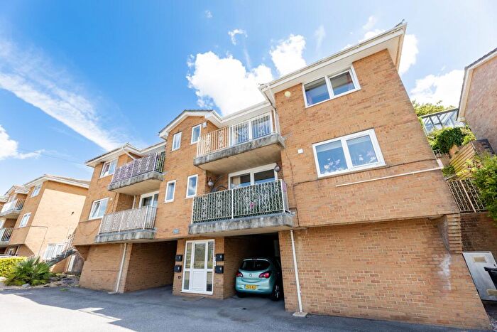 2 Bedroom Flat To Rent In Haymoor Road, Poole, BH15