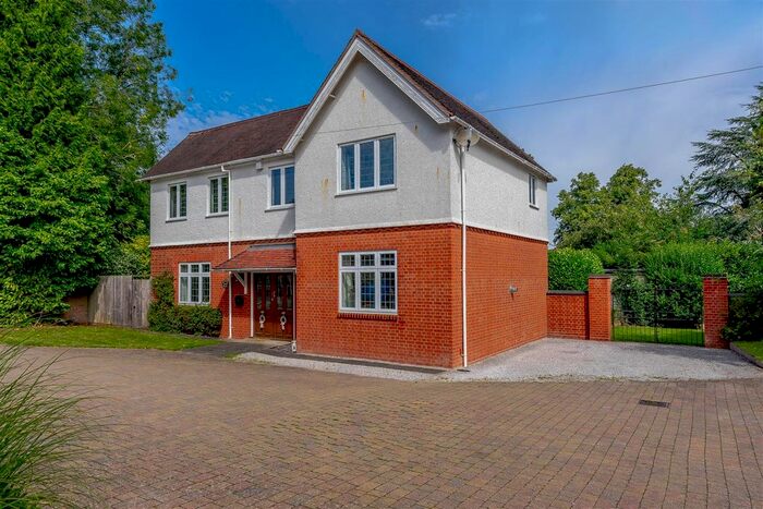 4 Bedroom Detached House To Rent In Arbour Close, Rugby, Warwickshire CV22