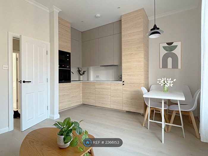 1 Bedroom Flat To Rent In Offord Road, London, N1