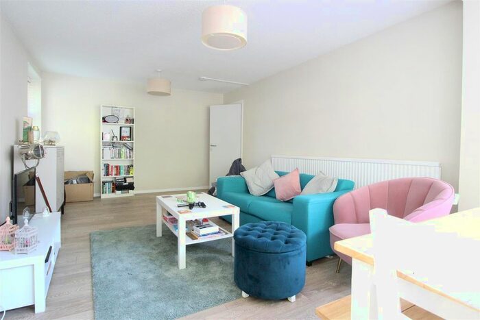 2 Bedroom Flat To Rent In Montpelier Road, Brighton, BN1