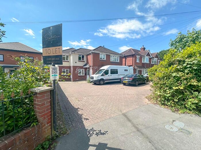 2 Bedroom Flat To Rent In Camarosa Court, Bridge Road, Park Gate, Southampton, SO31