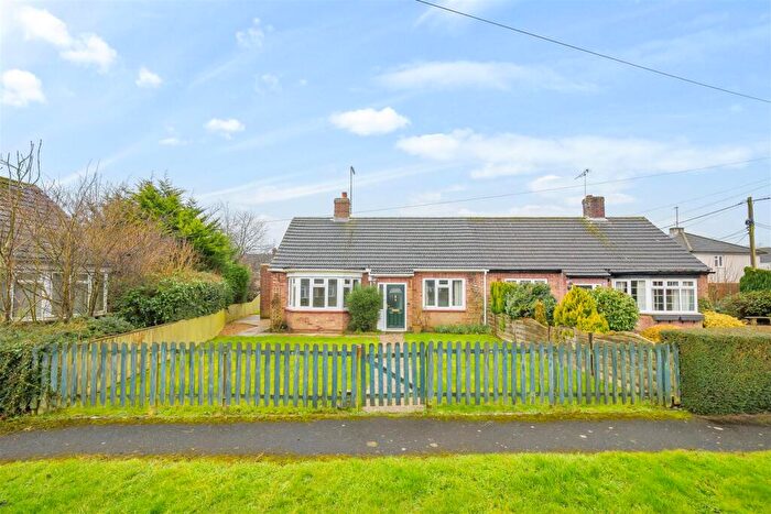 2 Bedroom Detached Bungalow For Sale In Coronation Close, Pewsey, SN9
