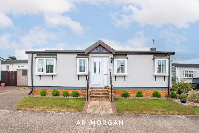 2 Bedroom Detached House For Sale In The Circuit, Dodwell Park, Dodwell, Stratford-upon-Avon, CV37