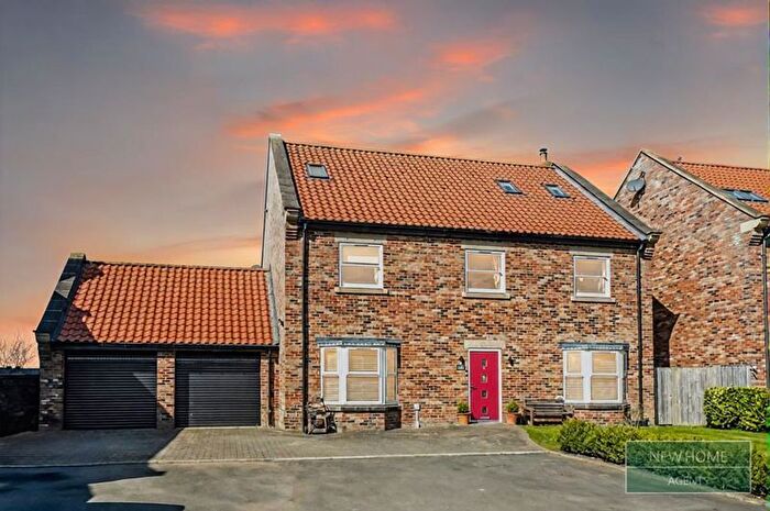 5 Bedroom Property For Sale In Hall Close, Church Fenton, Tadcaster, LS24