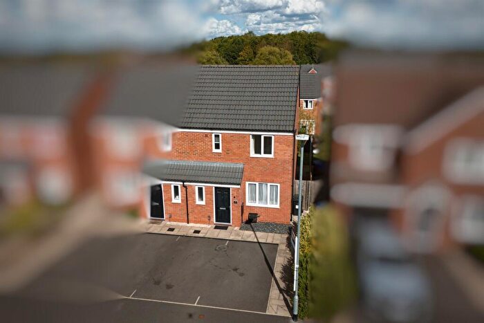 3 Bedroom Semi-Detached House To Rent In Peacock Gardens, East Leake, LE12