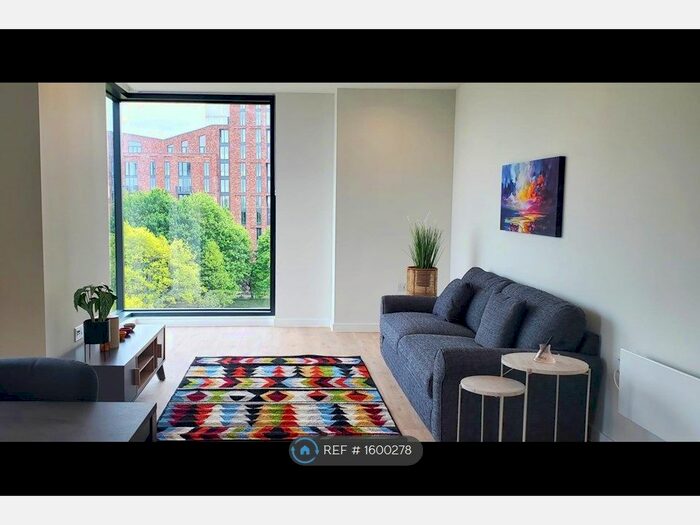 2 Bedroom Flat To Rent In Aspin Lane, Manchester, M4