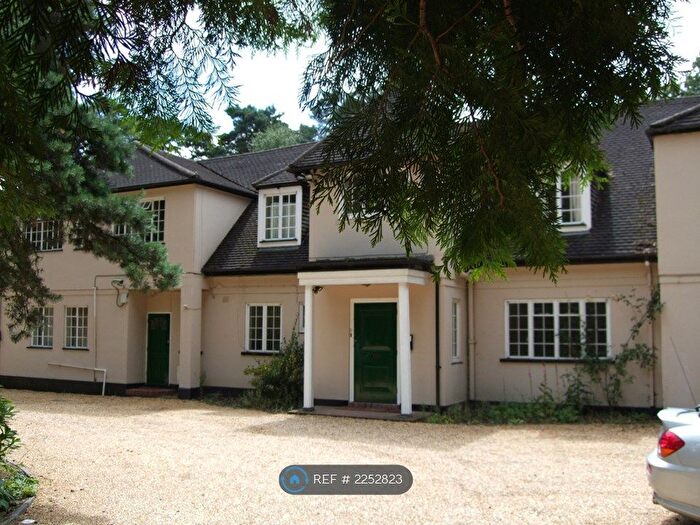 1 Bedroom Flat To Rent In Lakeside, Finchampstead, Wokingham, RG40