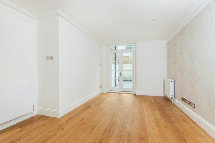 2 Bedroom Flat To Rent In Elgin Avenue, Maida Vale, W9