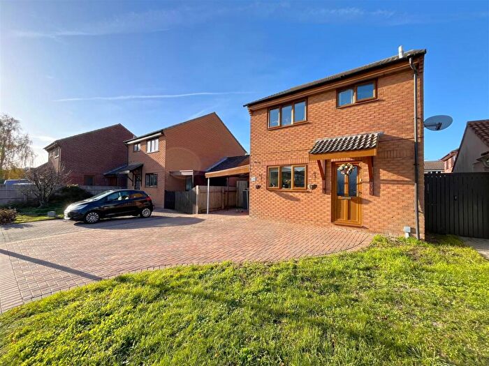 3 Bedroom Detached House For Sale In Monmouth Avenue, Lodmoor, DT3