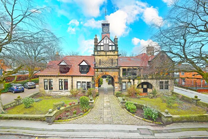 2 Bedroom Terraced House For Sale In Woodfield Drive, Harrogate, HG1