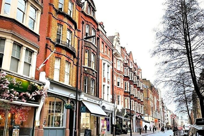 3 Bedroom Flat To Rent In Great Portland Street, London, W1W