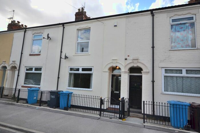 3 Bedroom Terraced House To Rent In Estcourt Street, Hull HU9