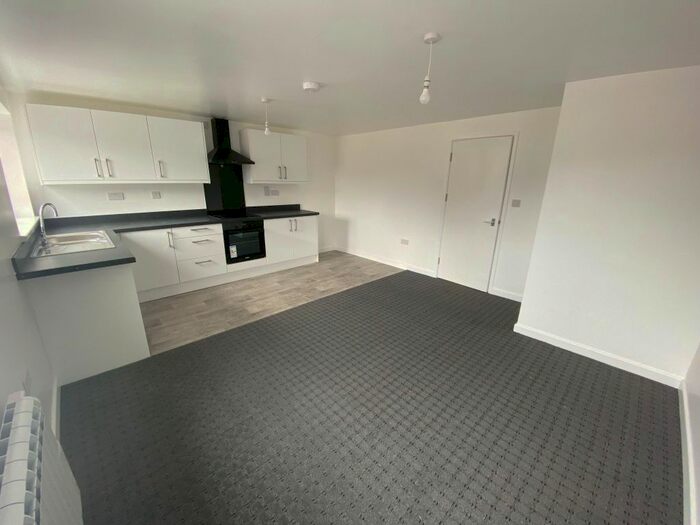 2 Bedroom Flat To Rent In Alderwood Precinct, Northway, Sedgley, DY3