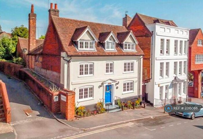 1 Bedroom Flat To Rent In The Mount, Guildford, GU2